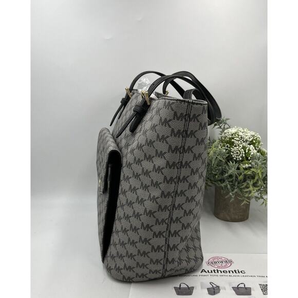 Authenticated Michael kors Gray Black Signature Logo Leather Trim Tech Tote Bag - Picture 9 of 16